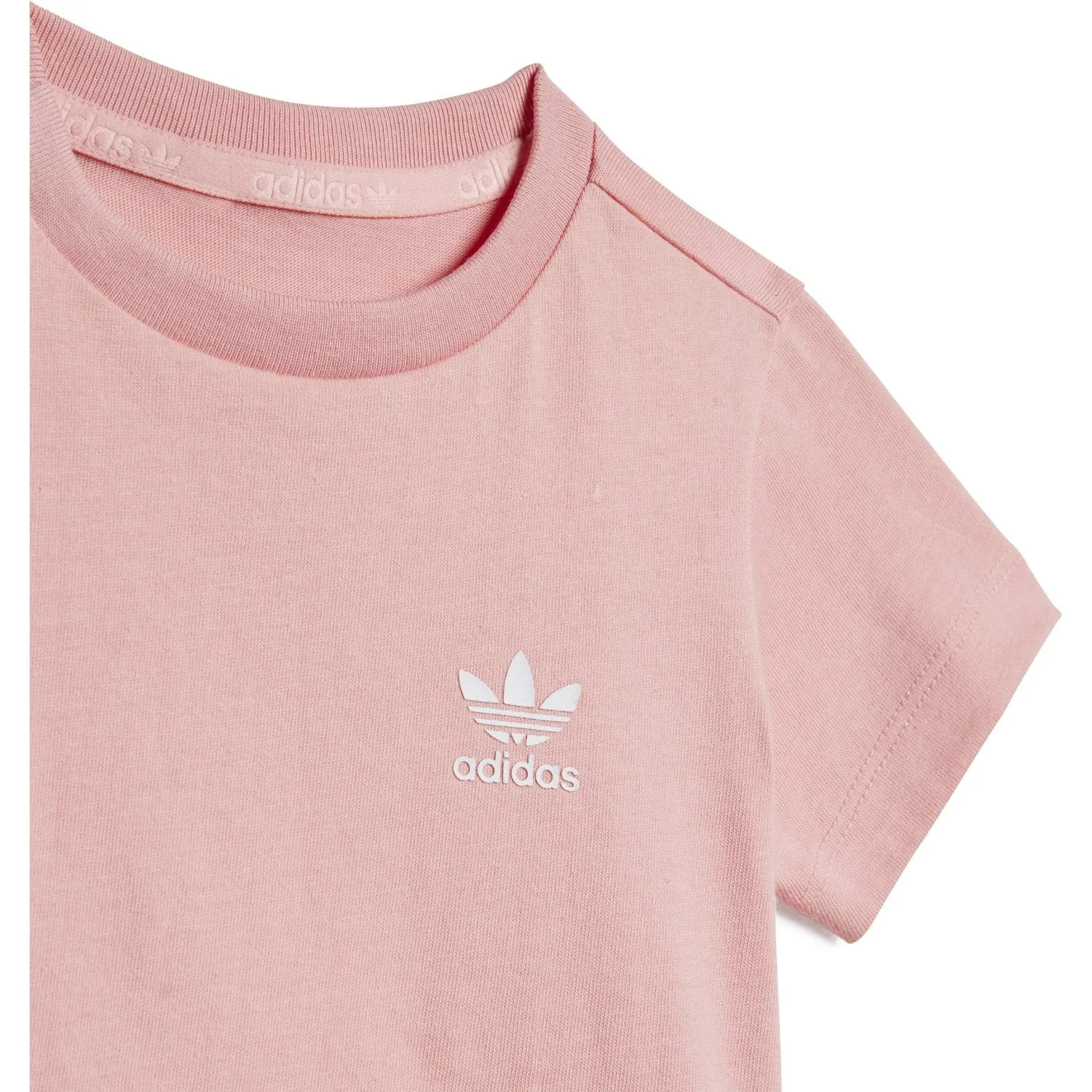 adidas Originals Semi Pink Spark Cs T-shirt & Shorts