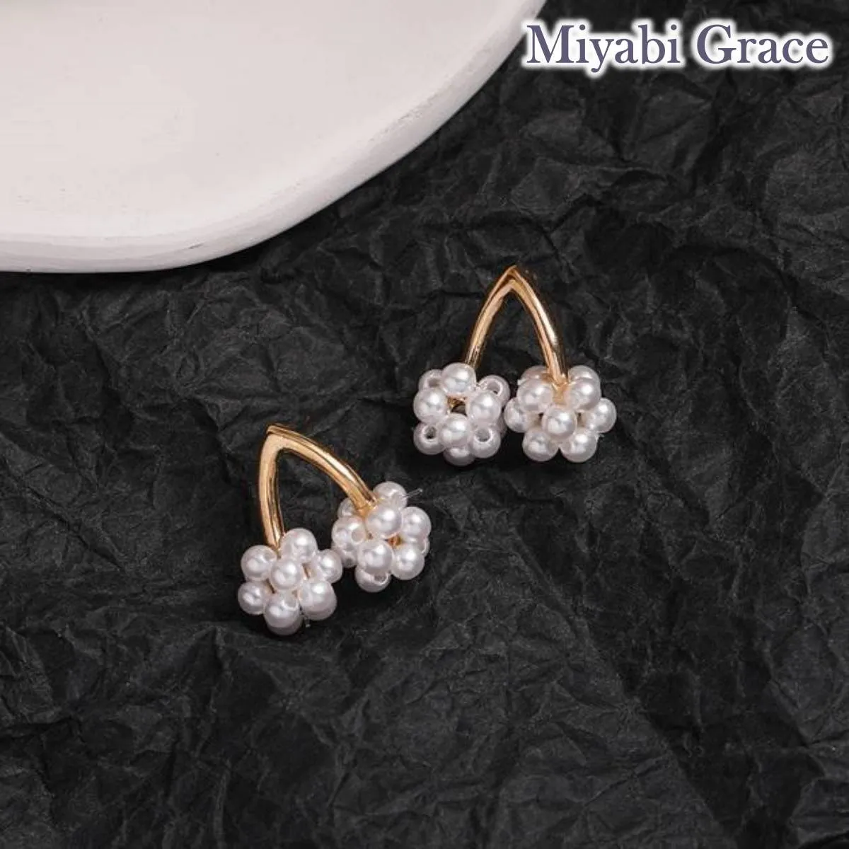 Double White Pearl Ball Gold Invisible Clip On Earrings