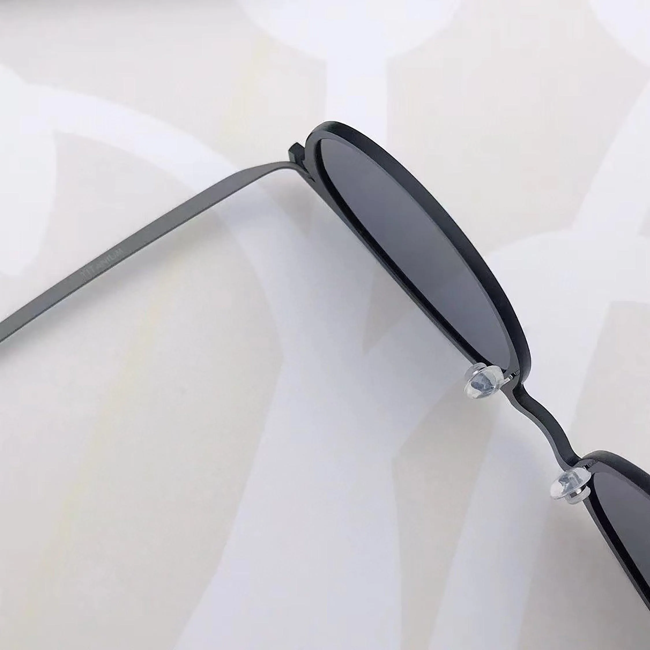 Fabufabu Trendy Transparent Frame Sunglasses