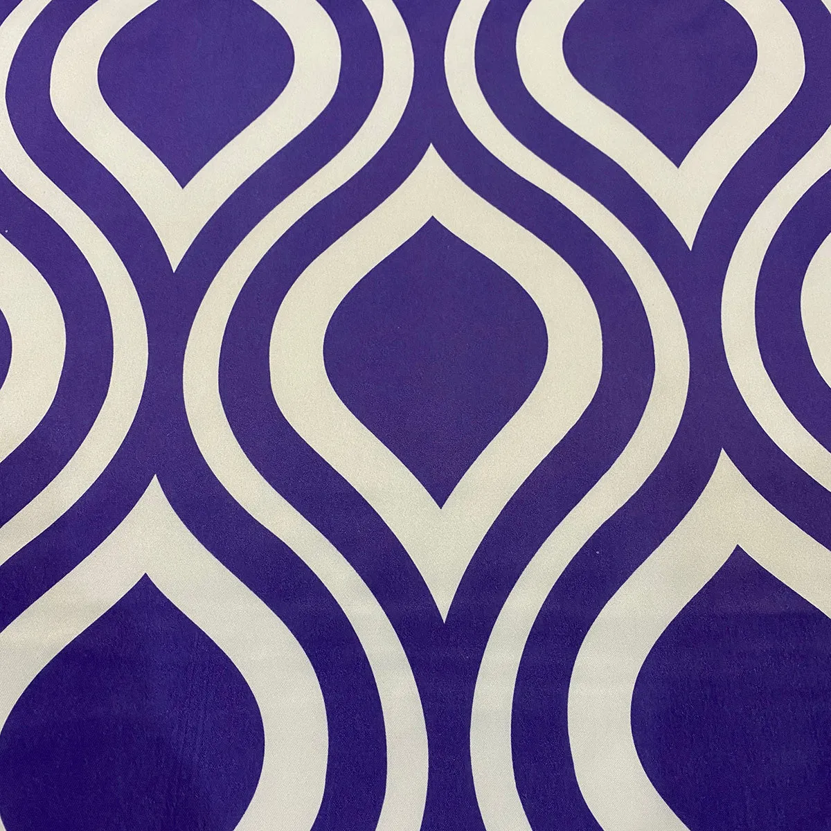 Groovy Print (Lamour) Table Runner in Purple