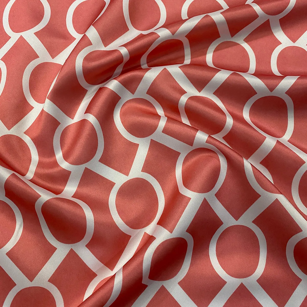 Halo Print (Lamour) Table Runner in Coral