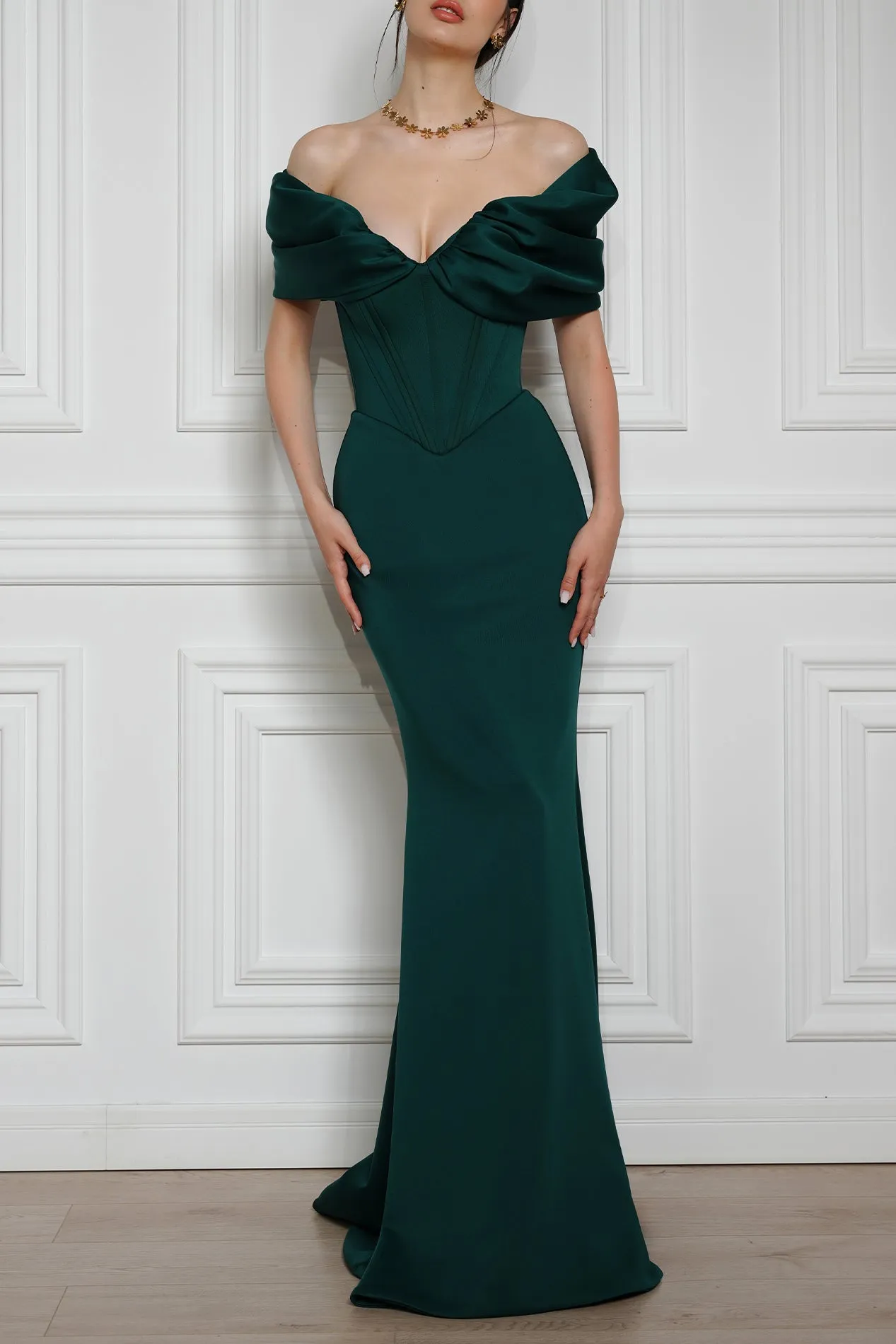 Ivonna Scuba Dress In Dark Green