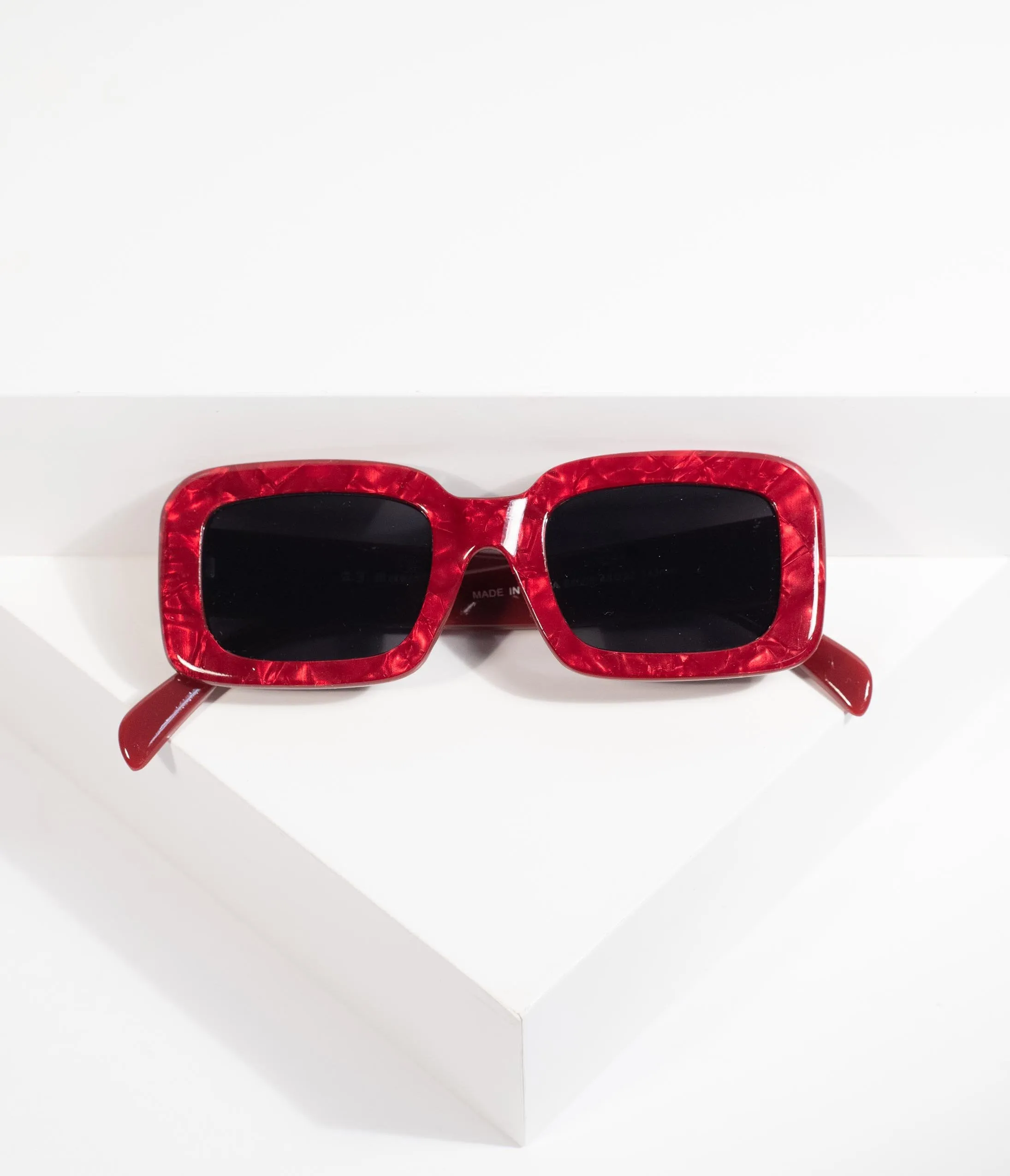 Retro Style Red Marble Museum Square Sunglasses